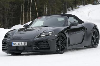 Στο κέντρο θα βρίσκεται ο κινητήρας της ηλεκτρικής Porsche 718